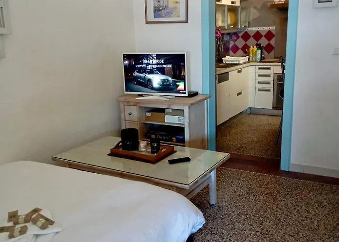 Face A La Mer, Appartement Pour 4 Personnes Sur La Rive Droite
