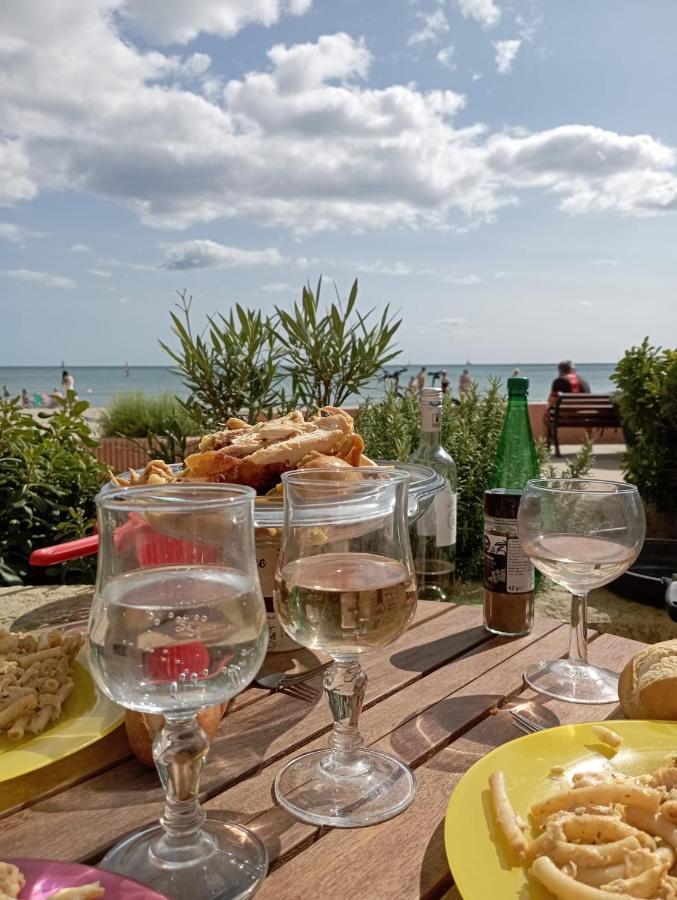 Face A La Mer, Pour 4 Personnes Sur La Rive Droite Apartment Palavas-les-Flots